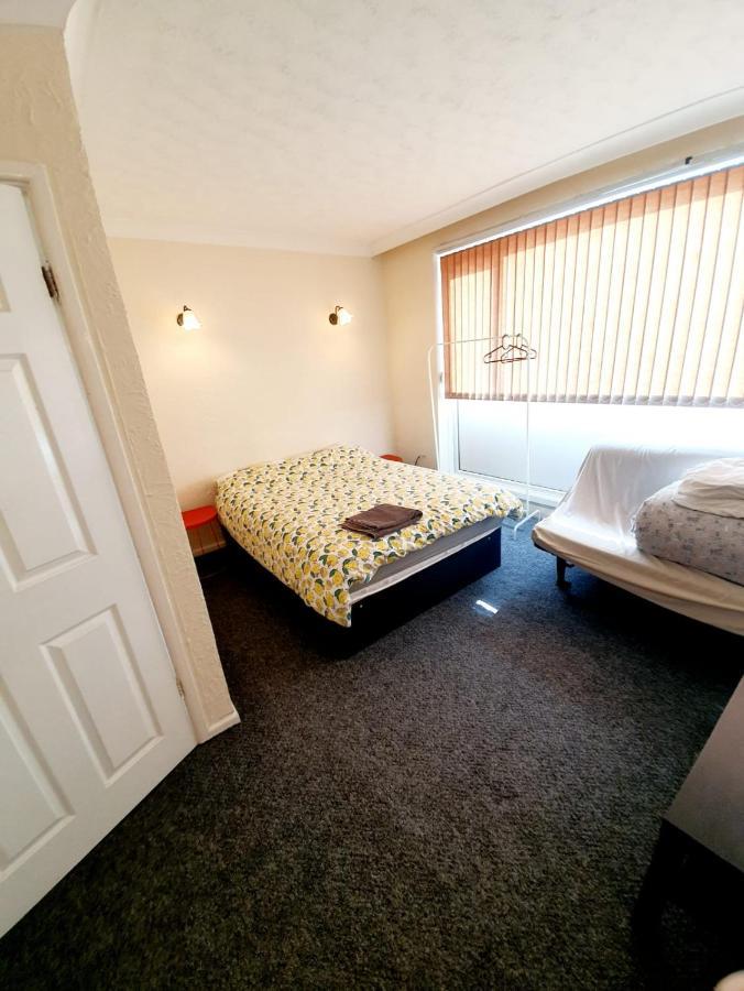 Rayleigh Town Centre 3 Bedroom Apartment Exteriör bild