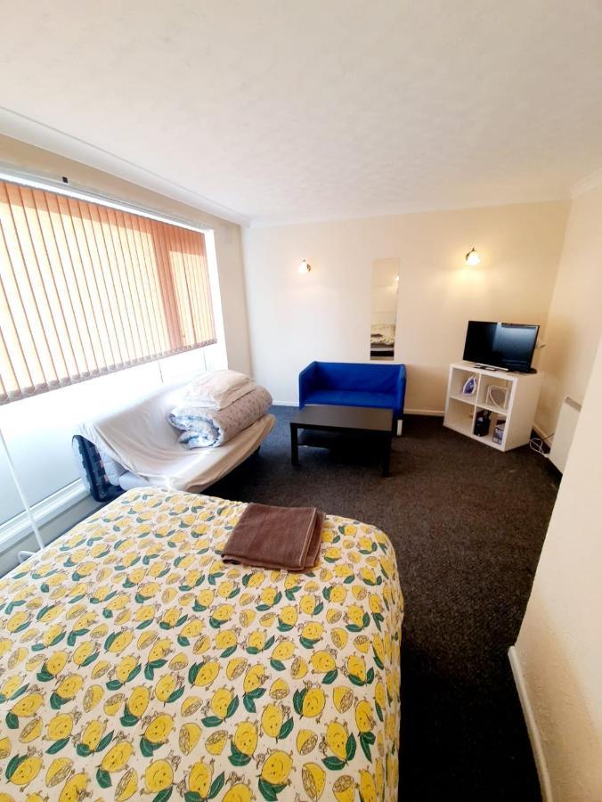 Rayleigh Town Centre 3 Bedroom Apartment Exteriör bild