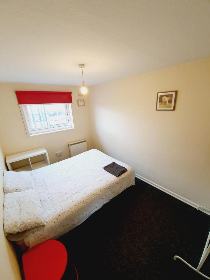 Rayleigh Town Centre 3 Bedroom Apartment Exteriör bild