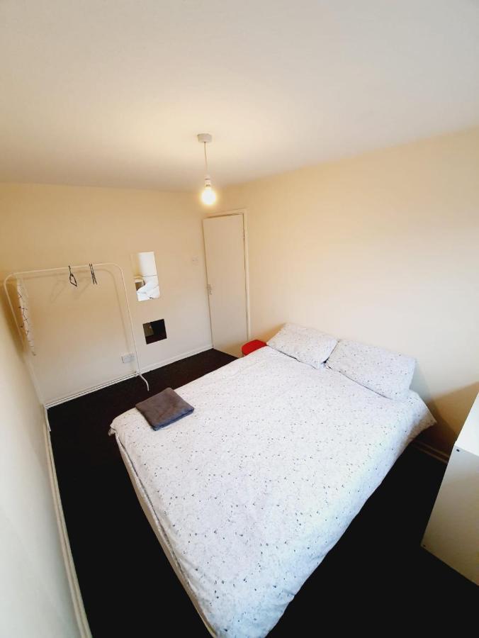 Rayleigh Town Centre 3 Bedroom Apartment Exteriör bild
